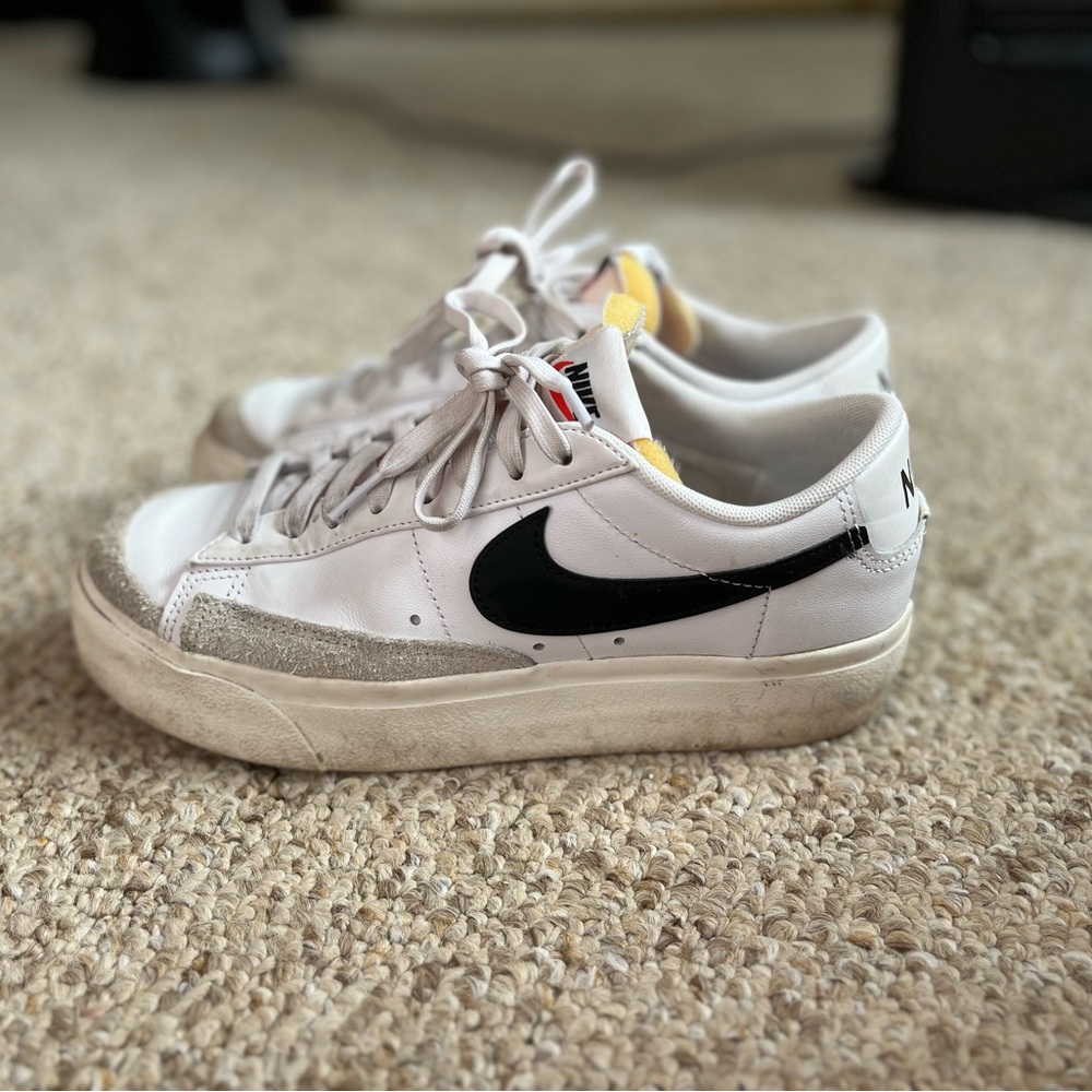Nike Women’s Blazer Low Platform Sneaker
